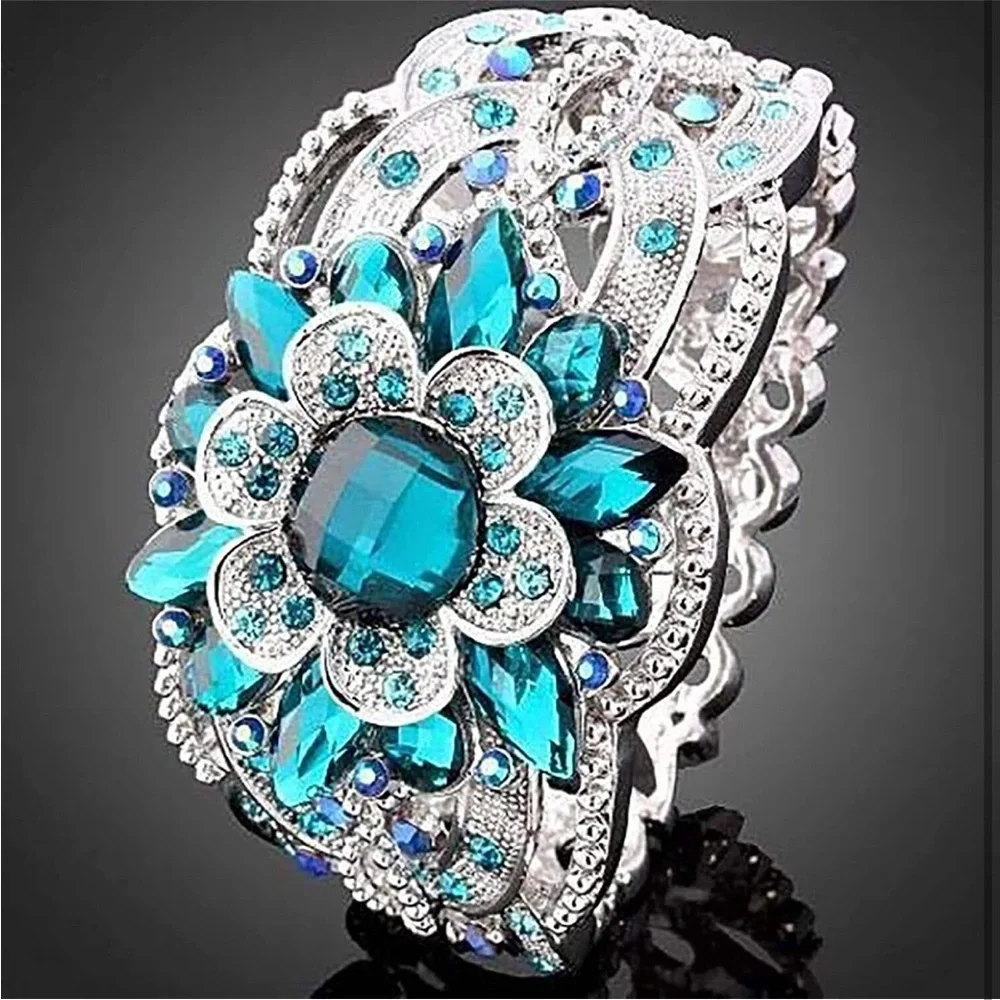 Elegant Blue Crystal Flower ring